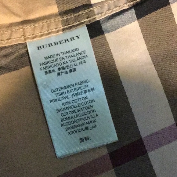 Authentic Burberry 👕 - Picture 10 of 13